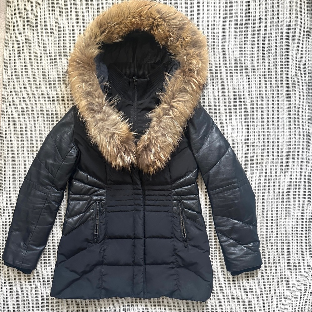 Danier Real Leather Women's Black Fur-Trimmed Jacket